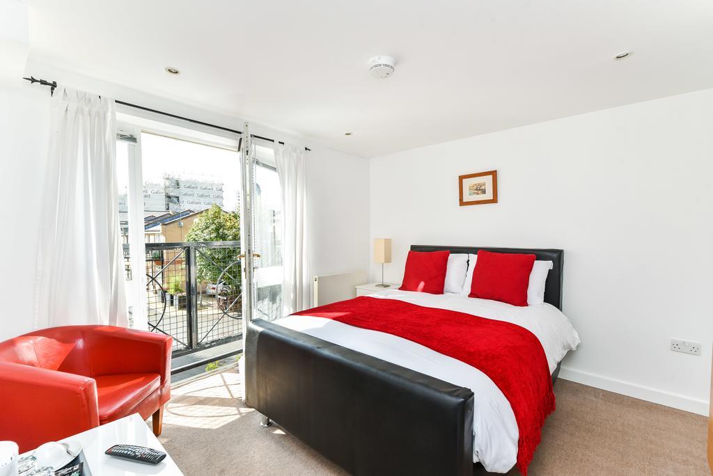 Riverbank Stay Londra Exterior foto