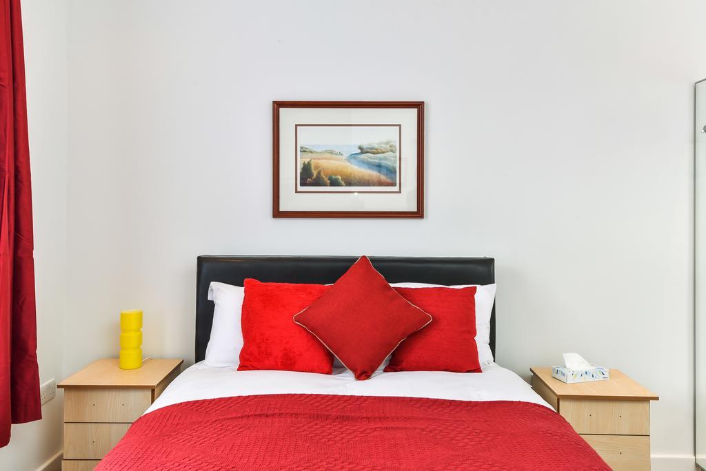 Riverbank Stay Londra Exterior foto