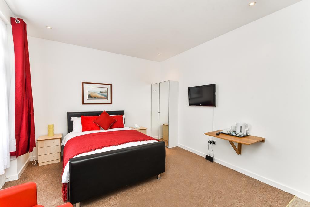 Riverbank Stay Londra Exterior foto