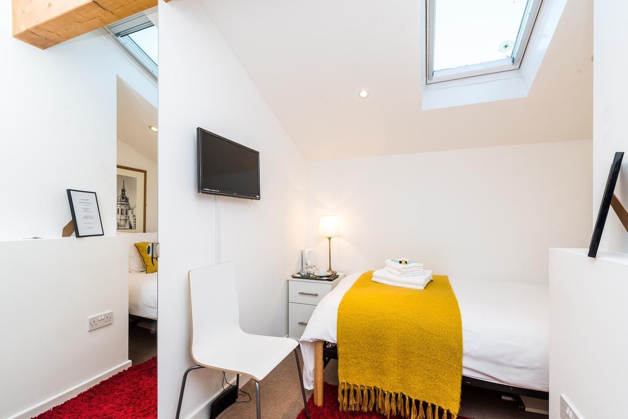 Riverbank Stay Londra Exterior foto